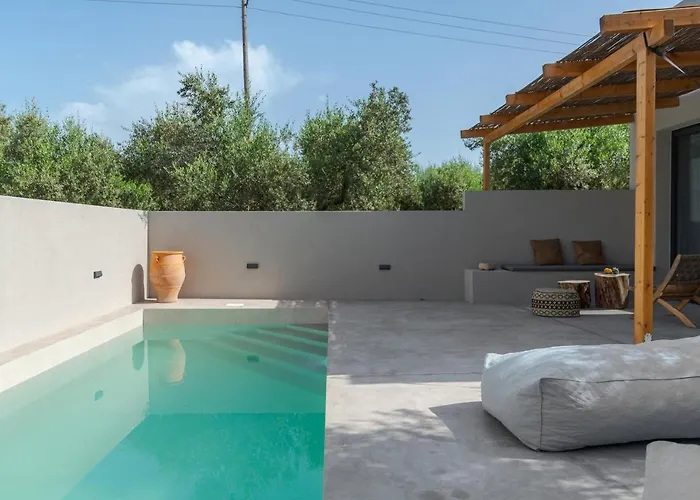 Skylight Elia Private Pool - Casa Kalitero