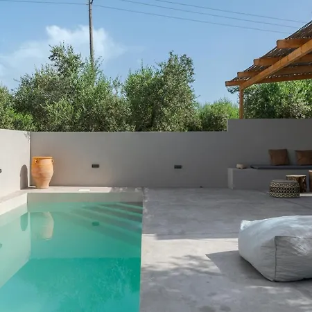 Skylight Elia Private Pool - Casa Kalitero